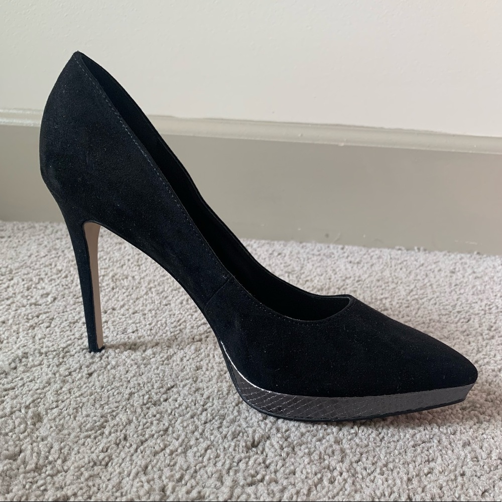 Jessica Simpson black heels